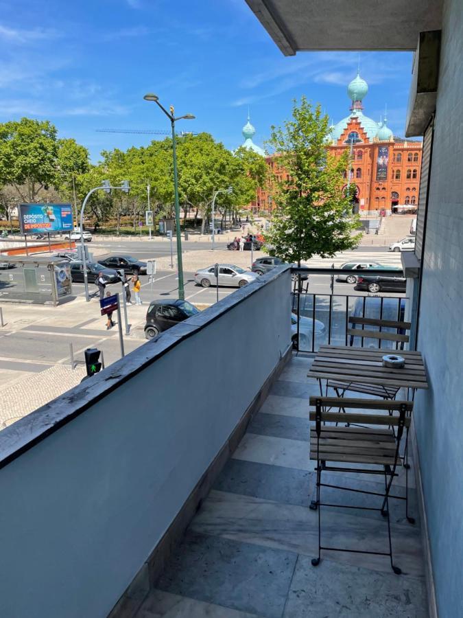 Opa! Lisbon Old School Lofts - A Member Of Eumeamo Group Hotel Bagian luar foto